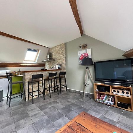 Les Combles De L Aure Grand Studio Cosy Confortable Classe 3 Etoiles Centre Bayeux 2 Mn A Pied Cathedrale Proche Plages Du Debarquement Exterior photo