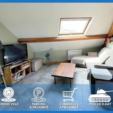 Les Combles De L Aure Grand Studio Cosy Confortable Classe 3 Etoiles Centre Bayeux 2 Mn A Pied Cathedrale Proche Plages Du Debarquement Exterior photo