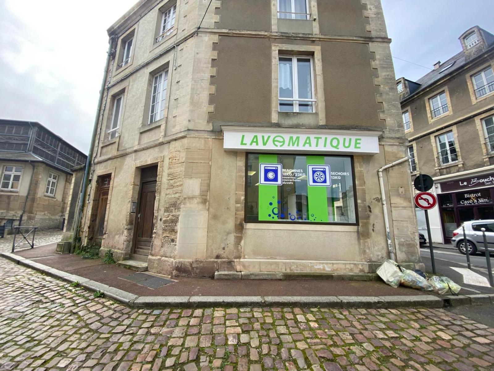 Les Combles De L Aure Grand Studio Cosy Confortable Classe 3 Etoiles Centre Bayeux 2 Mn A Pied Cathedrale Proche Plages Du Debarquement Exterior photo