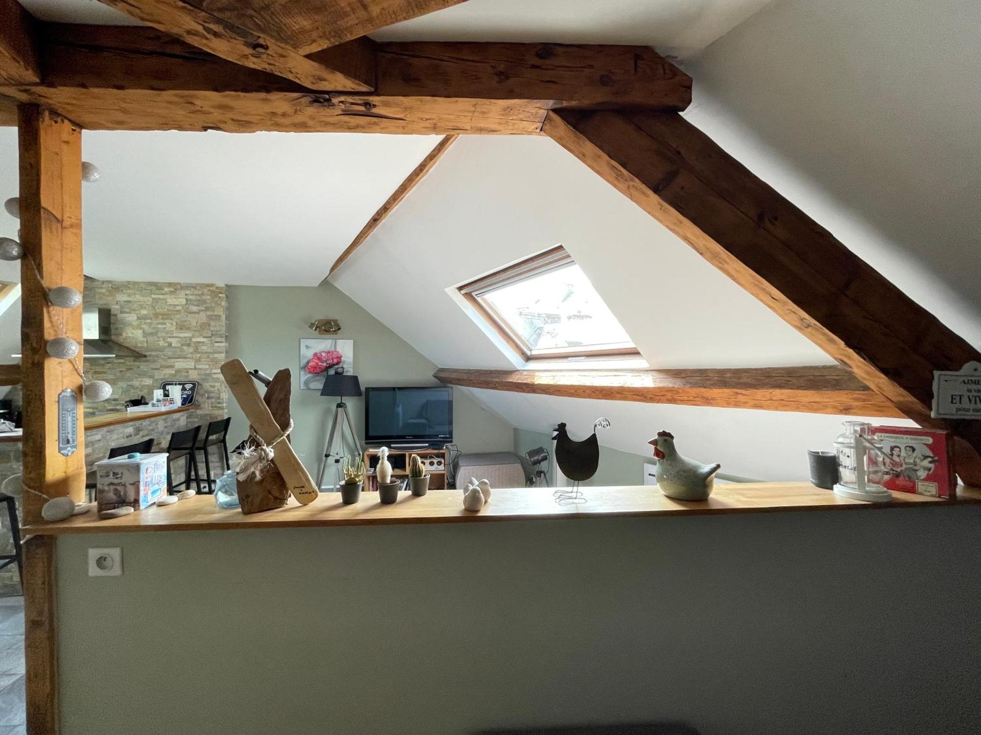 Les Combles De L Aure Grand Studio Cosy Confortable Classe 3 Etoiles Centre Bayeux 2 Mn A Pied Cathedrale Proche Plages Du Debarquement Exterior photo